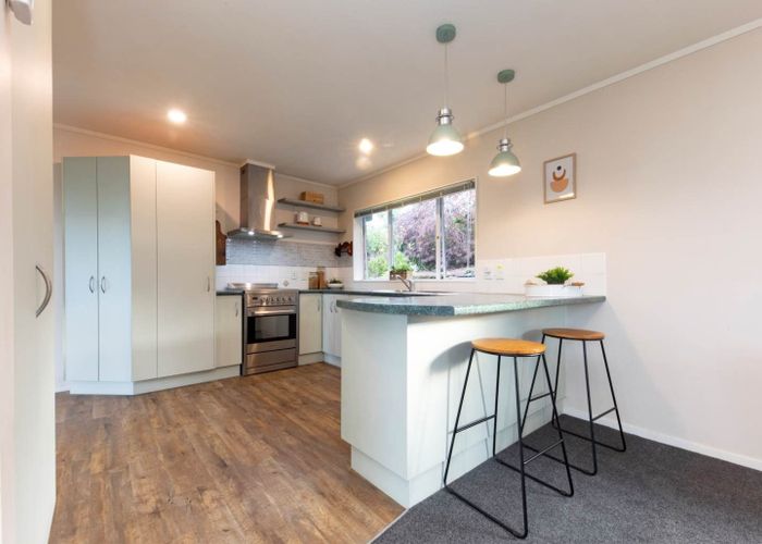  at 10 Ryden Place, Glen Eden, Auckland