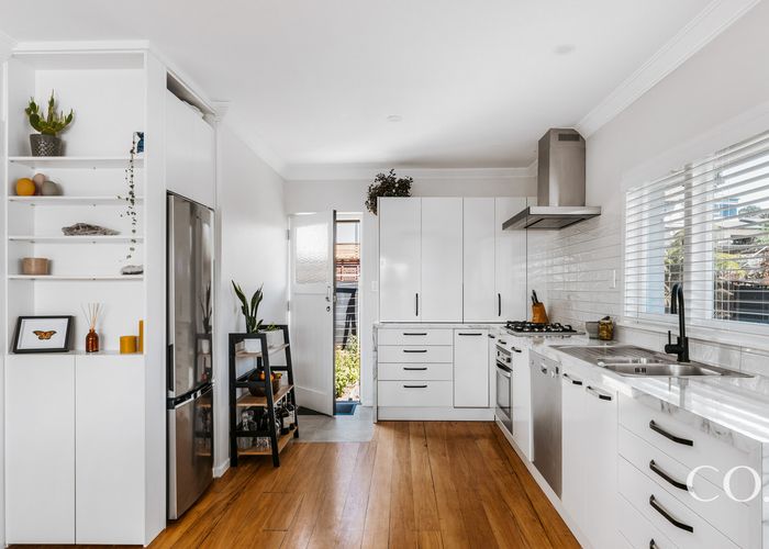  at 132 Sutherland Road, Brookfield, Tauranga