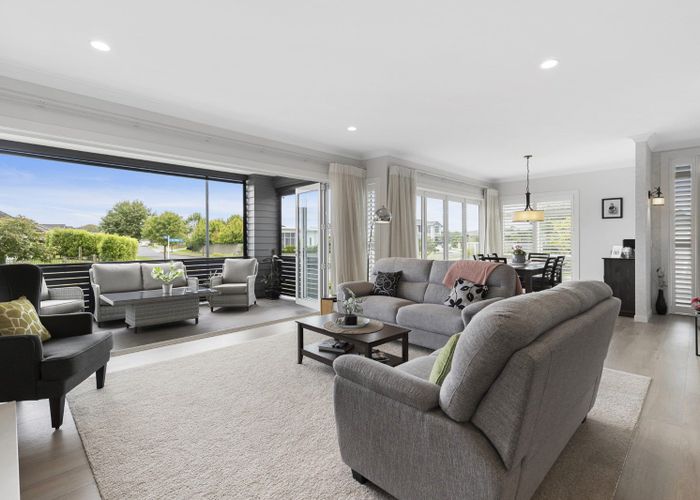  at 2 Audrey Place, Flagstaff, Hamilton