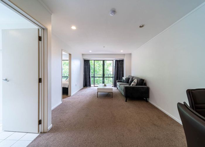  at 2A/6 Whitaker Place, Grafton, Auckland City, Auckland