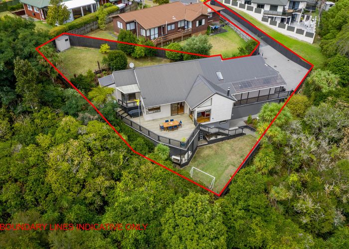  at 29 Woodview Rise, Botany Downs, Auckland