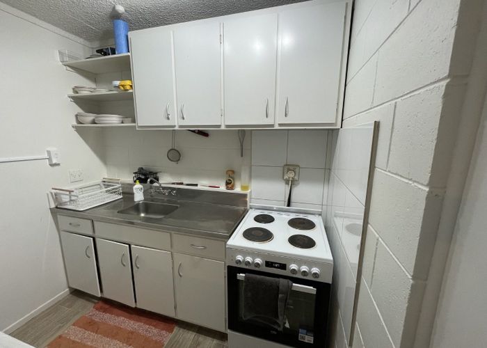  at 2/4 Derby Street, Mount Victoria, Wellington, Wellington