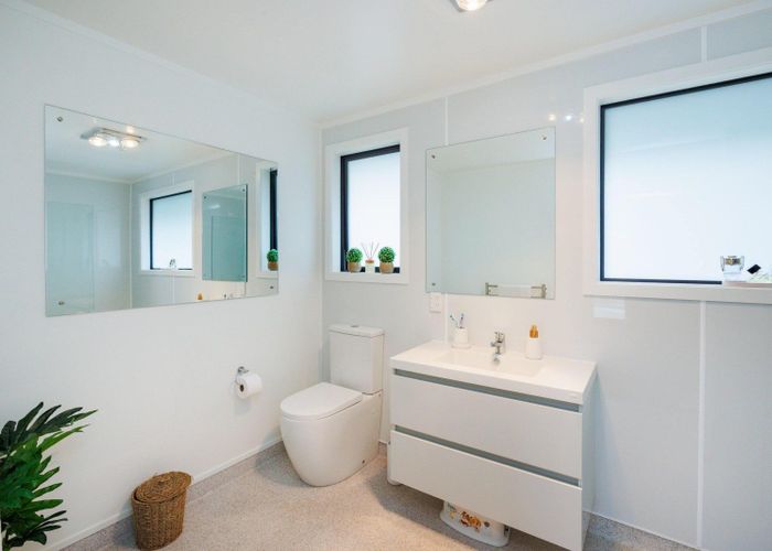 at 21 Sutherland Crescent, Westbrook, Palmerston North