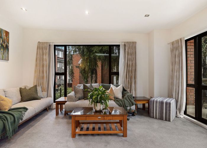  at 6/5 Coronation Drive, Queenstown Hill, Queenstown-Lakes, Otago