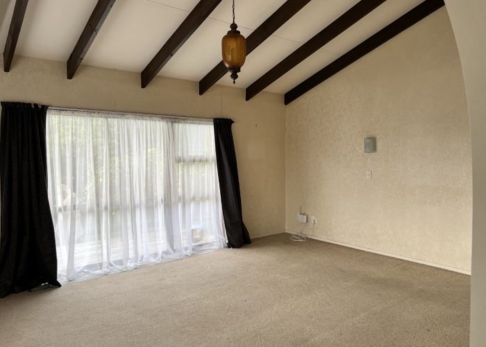  at 22 Hicks Crescent, Waikanae Beach, Waikanae