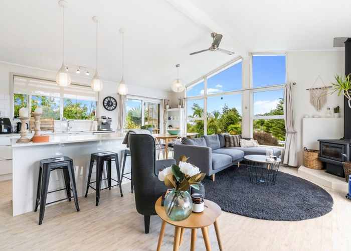 at 58 Brian Crescent, Stanmore Bay, Rodney, Auckland