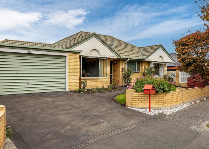  at 1/15 Showgate Avenue, Sockburn, Christchurch
