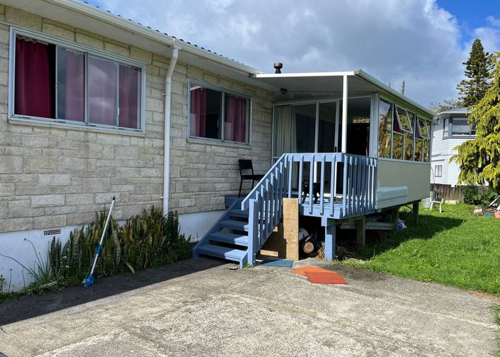  at 2/55A STAMFORD PARK RD, Mount Roskill, Auckland City, Auckland
