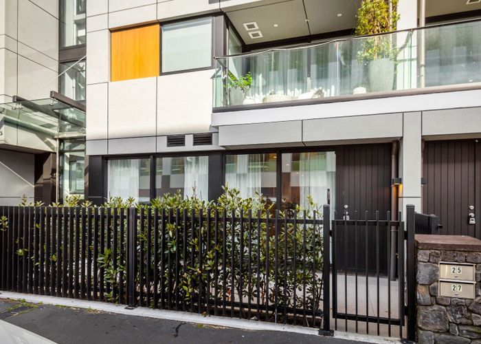  at 27 Edwin Street, Mount Eden, Auckland City, Auckland