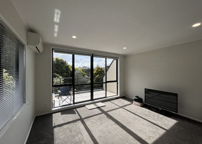  at 22/8 Flynn, Birkdale, North Shore City, Auckland