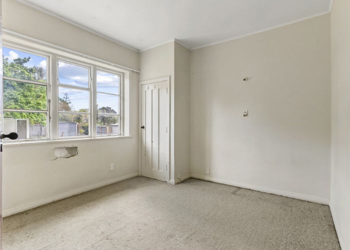  at 48 Walmer Road, Point Chevalier, Auckland City, Auckland