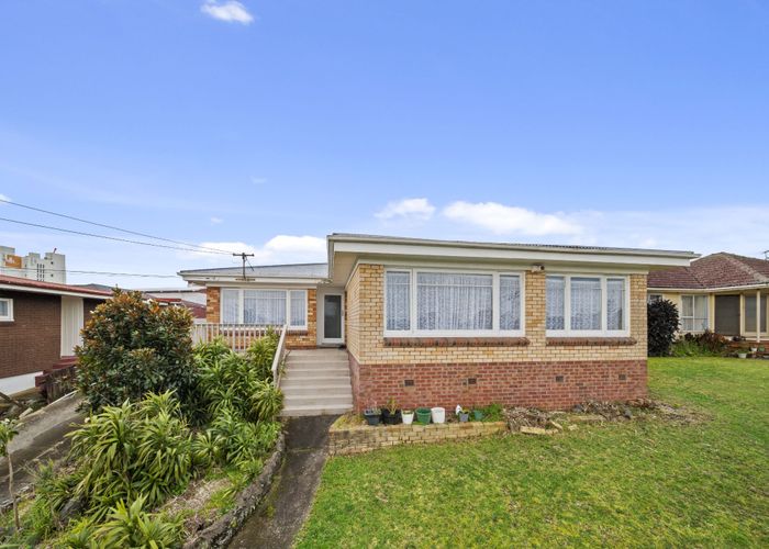  at 33 McCullough Avenue, Papatoetoe, Manukau City, Auckland