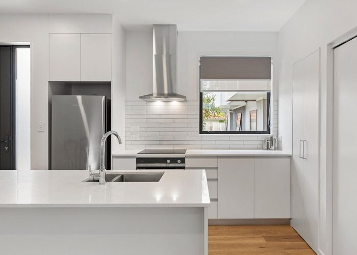  at 10/50 Friend Street, Karori, Wellington, Wellington