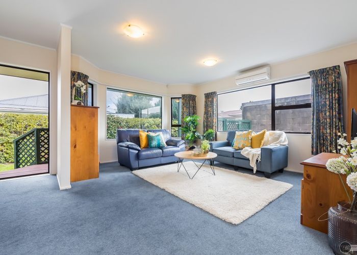  at 2/71 Walters Street, Avalon, Lower Hutt