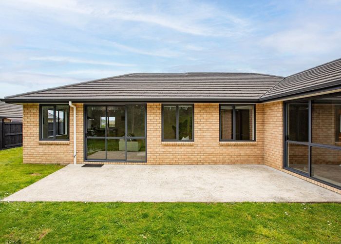 at 18 Patatee Terrace, Baverstock, Hamilton, Waikato