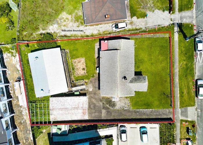  at 2 Fruitvale Road, New Lynn, Auckland