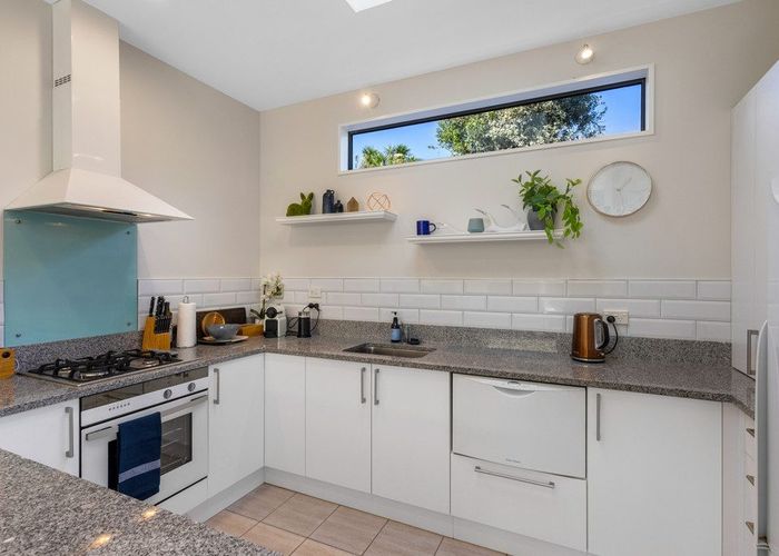  at 110B Hamilton Avenue, Ilam, Christchurch City, Canterbury
