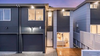  at 76C Glenmore Road, Sunnyhills, Auckland