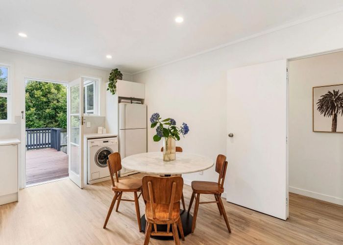  at 6/134 Edmonton Road, Te Atatu South, Auckland