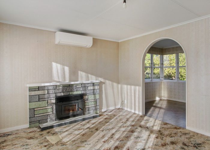  at 23 Gorton Street, Bulls