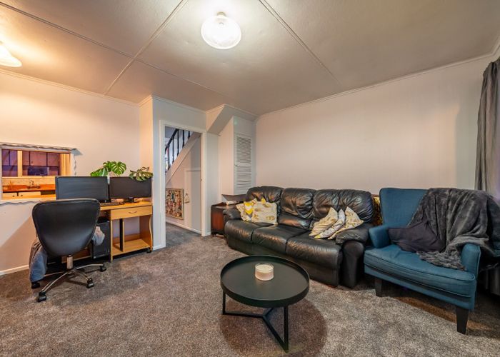  at 6/100 Martin Street, Wallaceville, Upper Hutt, Wellington