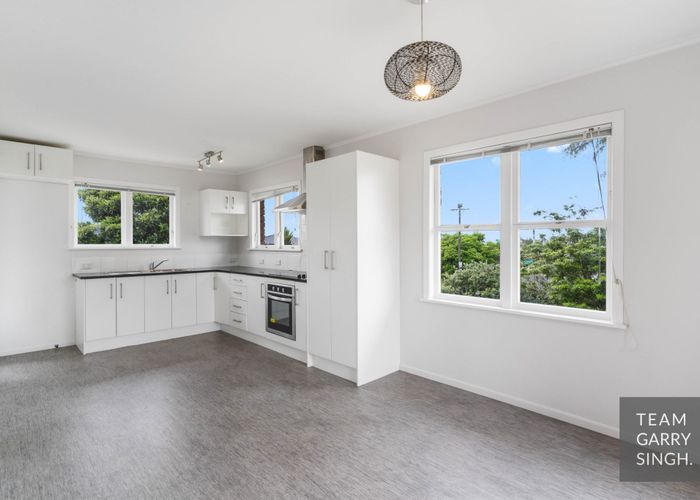  at 8 Sterling Avenue, Manurewa East, Auckland