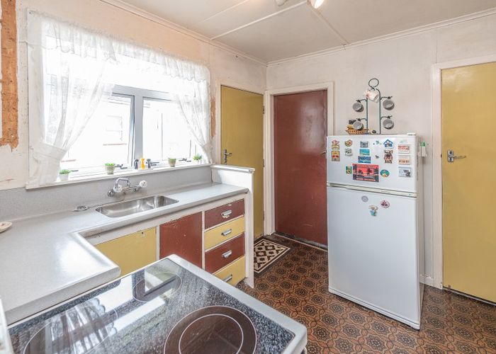  at 60 Manuka Street, Castlecliff, Whanganui