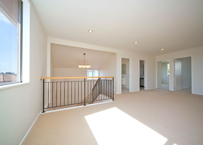  at 16 Lavender Court, Saint Johns, Auckland