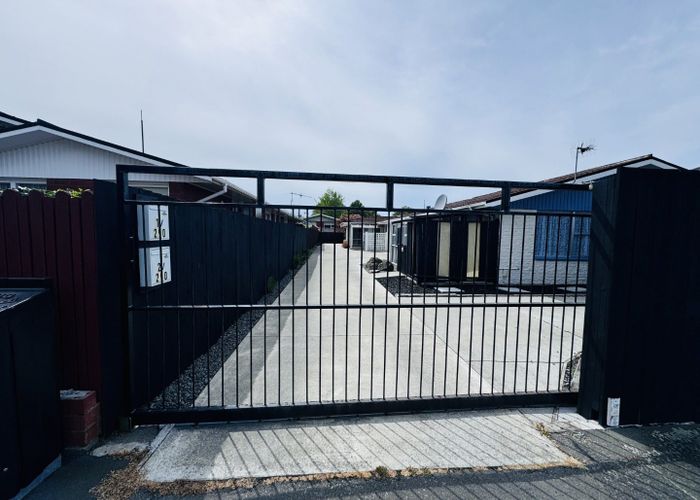  at 2/290 Avonhead Road, Avonhead, Christchurch City, Canterbury