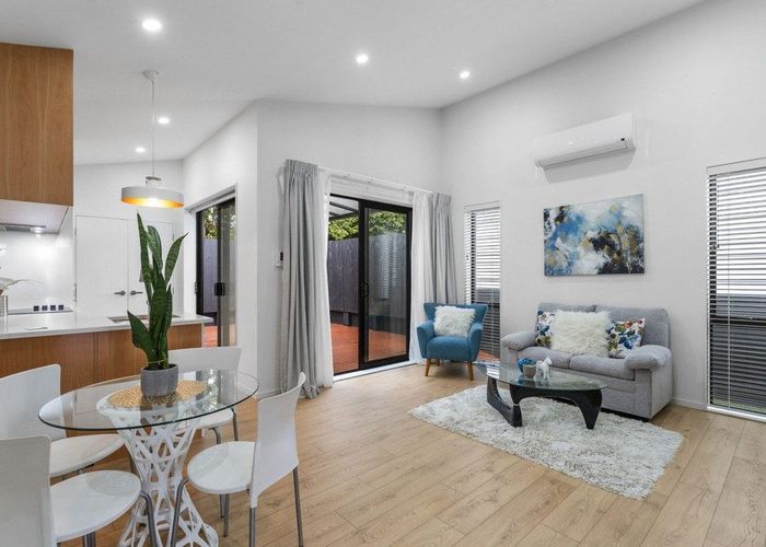  at 3b Matakohe Road, Westgate, Waitakere City, Auckland