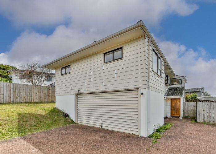  at 33 Tetrarch Place, Totara Vale, North Shore City, Auckland