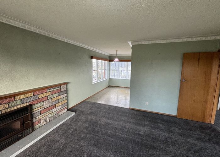  at 201 Chivalry Rd, Glenfield, North Shore City, Auckland