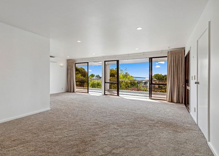  at 35 Parr Terrace, Castor Bay, North Shore City, Auckland