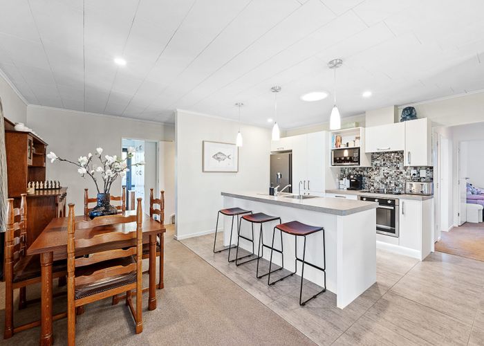  at 102 Waikawa Road, Picton