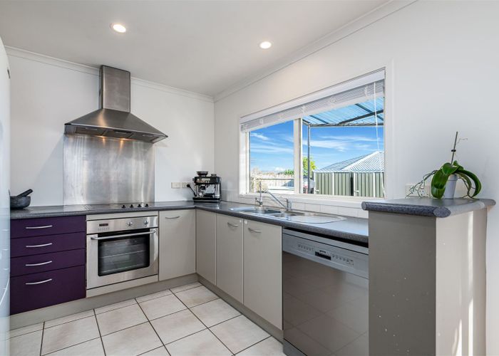  at 15 Espalier Drive, Henderson, Auckland