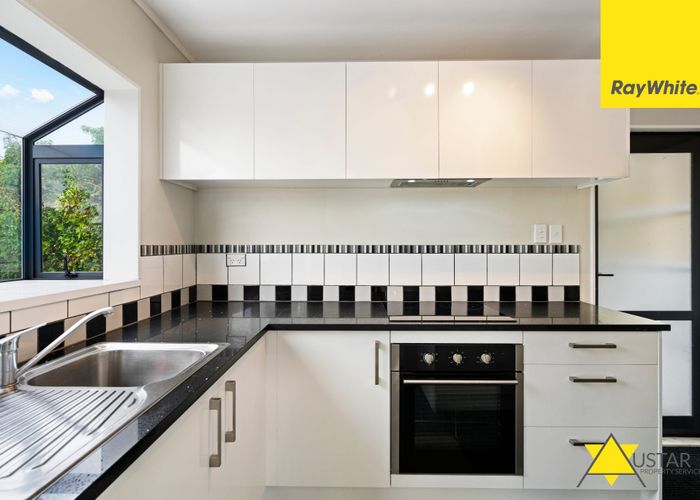  at 9 Parker Avenue, New Lynn, Auckland