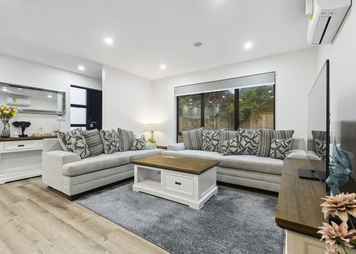  at 43F Beach Road, Pahurehure, Papakura, Auckland
