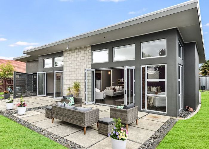  at 3 Farringdon Avenue, Rototuna North, Hamilton