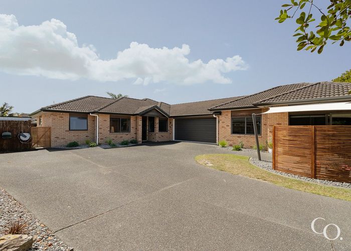  at 573 Gloucester Road, Papamoa Beach, Tauranga, Bay Of Plenty
