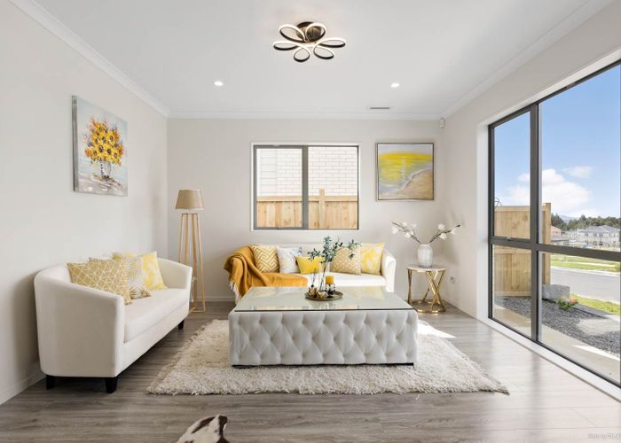 Free property data for 15 Uru Drive, Flat Bush, Auckland homes.co.nz