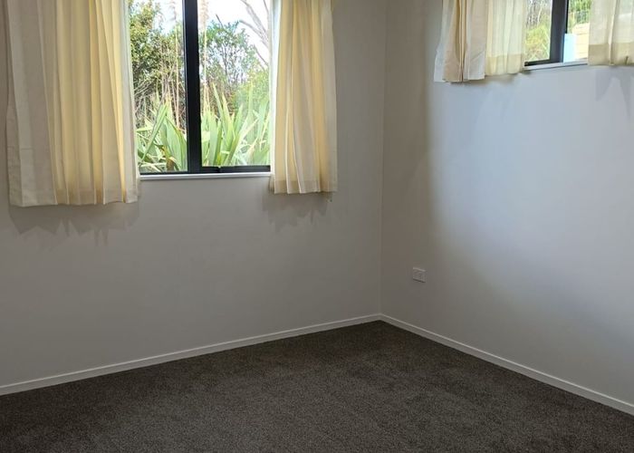  at 9 Annmarie Avenue, Totara Park, Auckland