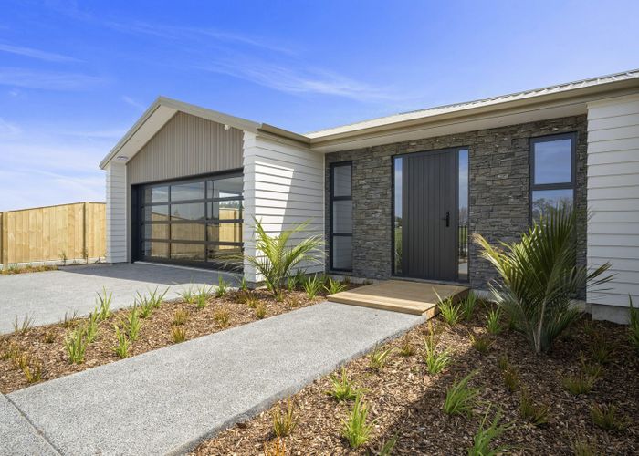  at 1 Springwater Drive, Feilding, Manawatu, Manawatu / Whanganui