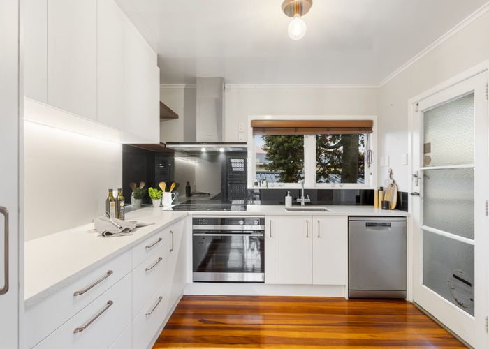  at 2 Saffron Street, Birkdale, Auckland