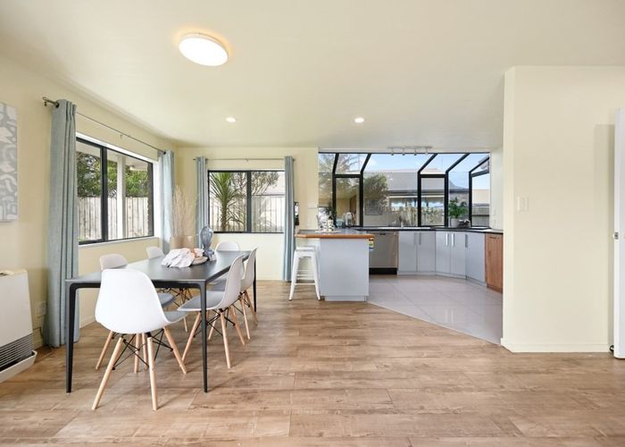  at 32 Moreland Avenue, Pukete, Hamilton
