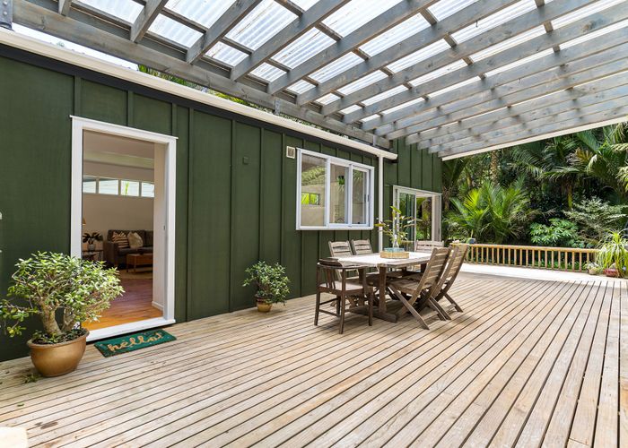  at 34 Valley Road, Titirangi, Auckland