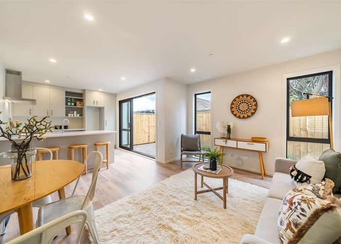  at 5/6 Exchange Street, Ebdentown, Upper Hutt, Wellington