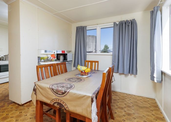  at 12 Ruane Street, Glenavy, Waimate