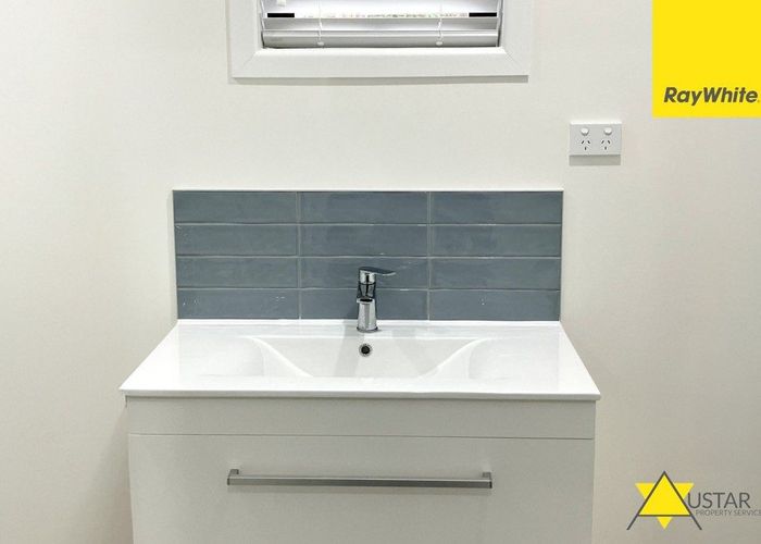  at 77A Riverpark Crescent, Henderson, Waitakere City, Auckland