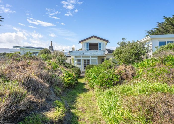  at 23 Tutere Street, Waikanae Beach, Kapiti Coast, Wellington