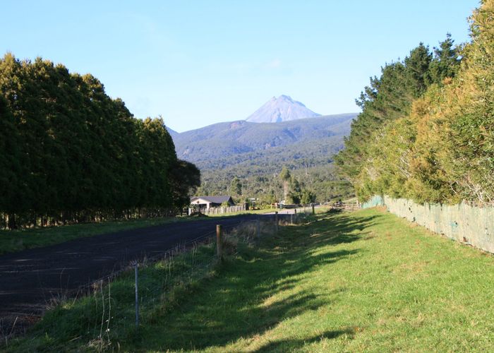  at 1090 Plymouth Road, Koru, New Plymouth